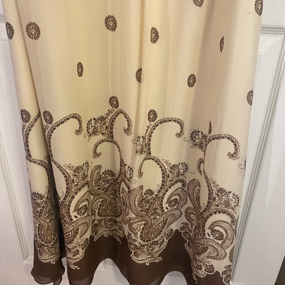 Robin Howe Flowy Silk Midi Dress - Picture 5 of 7